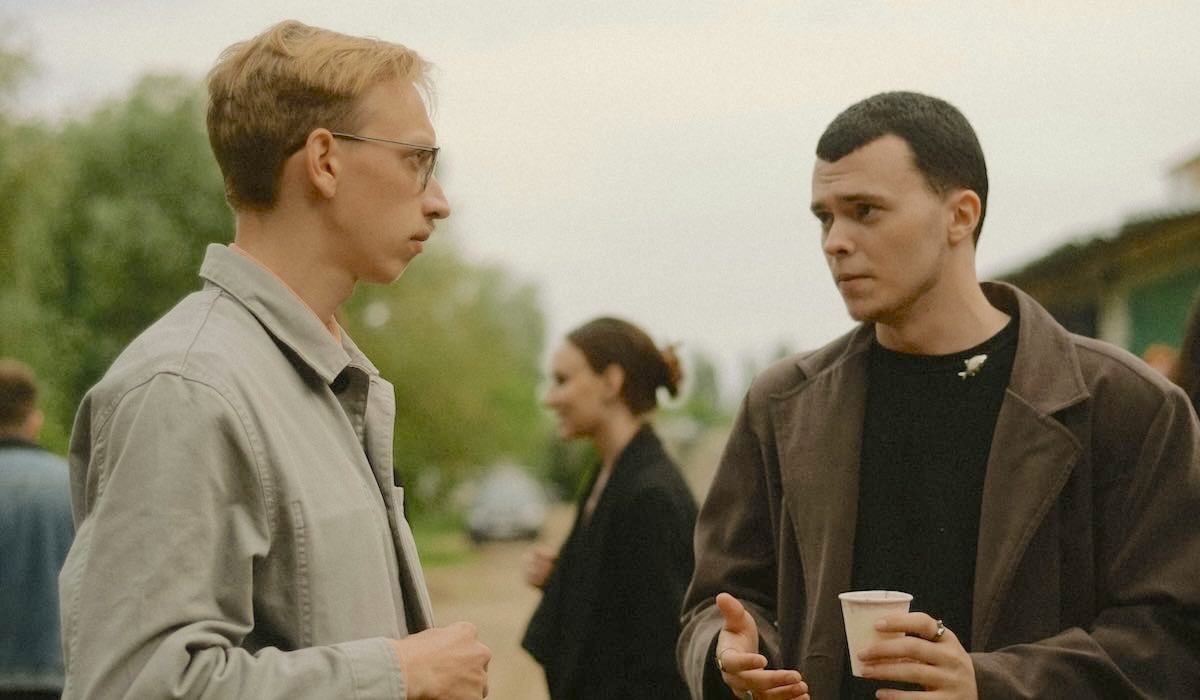 Friends giving constructive criticism